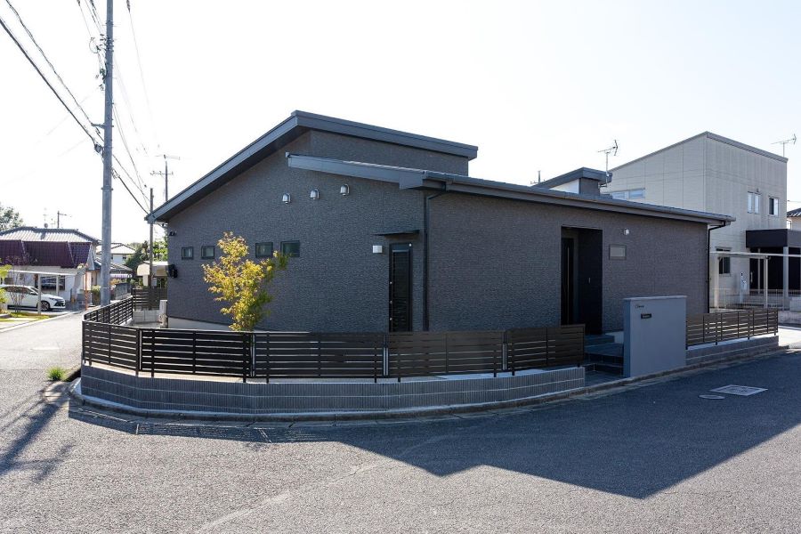 差し掛け屋根