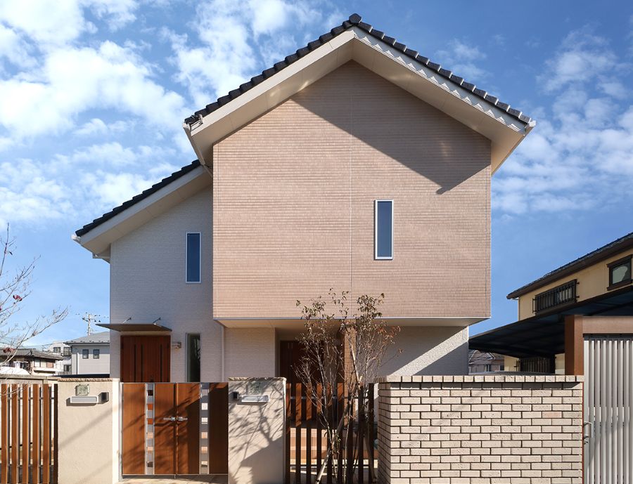 実例4：お互いに気兼ねなく過ごせる完全分離型の二世帯住宅